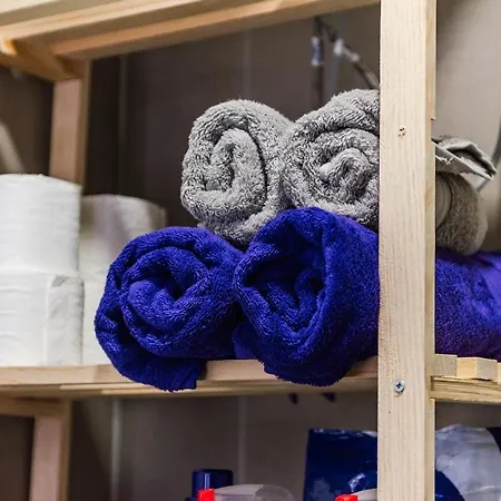 Vista Luxe Balcony With Free Private Parking