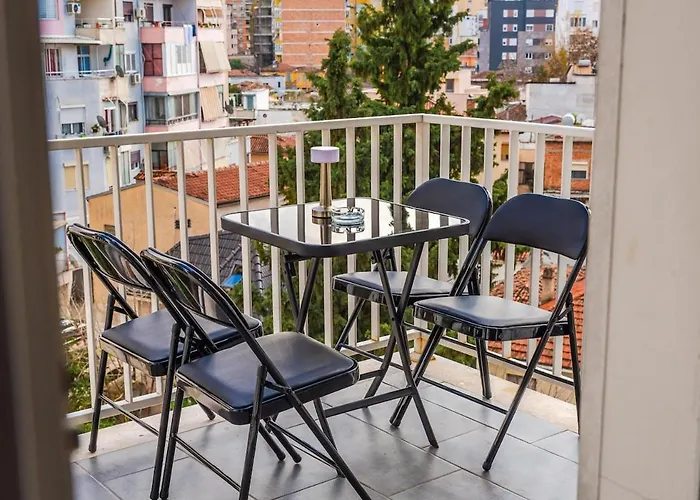 Vista Luxe Balcony With Free Private Parking דירה טיראנה