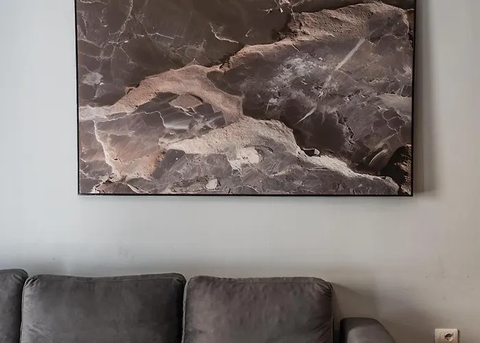 Vista Luxe Balcony With Free Private Parking טיראנה