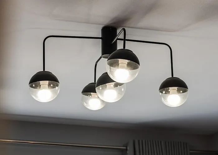 Vista Luxe Balcony With Free Private Parking * Τίρανα