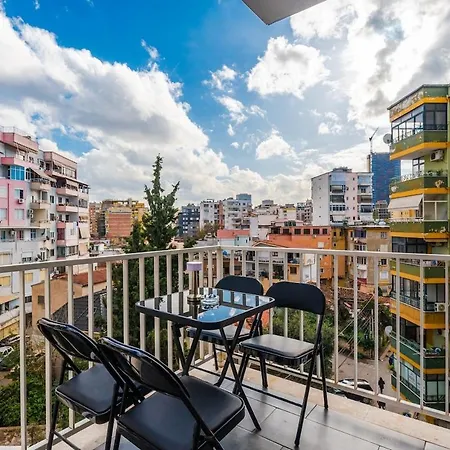 아파트 Vista Luxe Balcony With Free Private Parking *