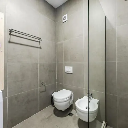 Vista Luxe Balcony With Free Private Parking 아파트