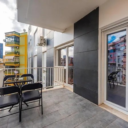 아파트 Vista Luxe Balcony With Free Private Parking 티라나
